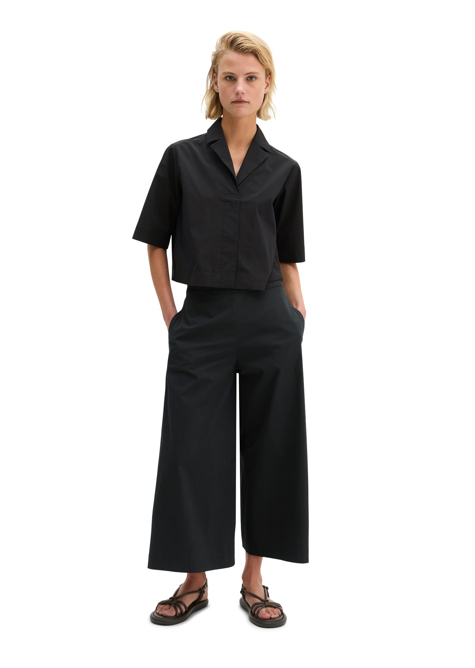 Woven Blouses Shortsleeve