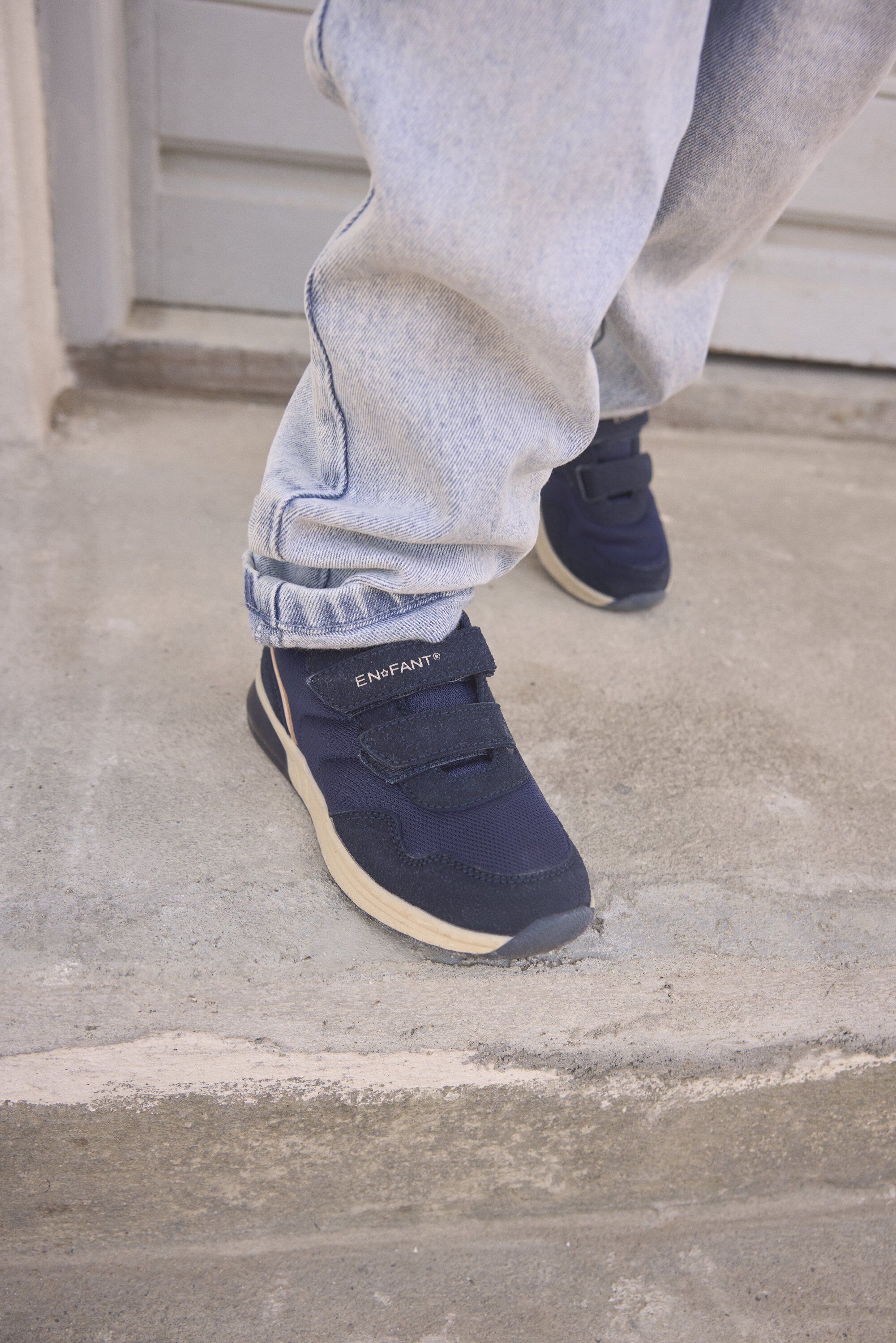 Sneakers Velcro w. Light