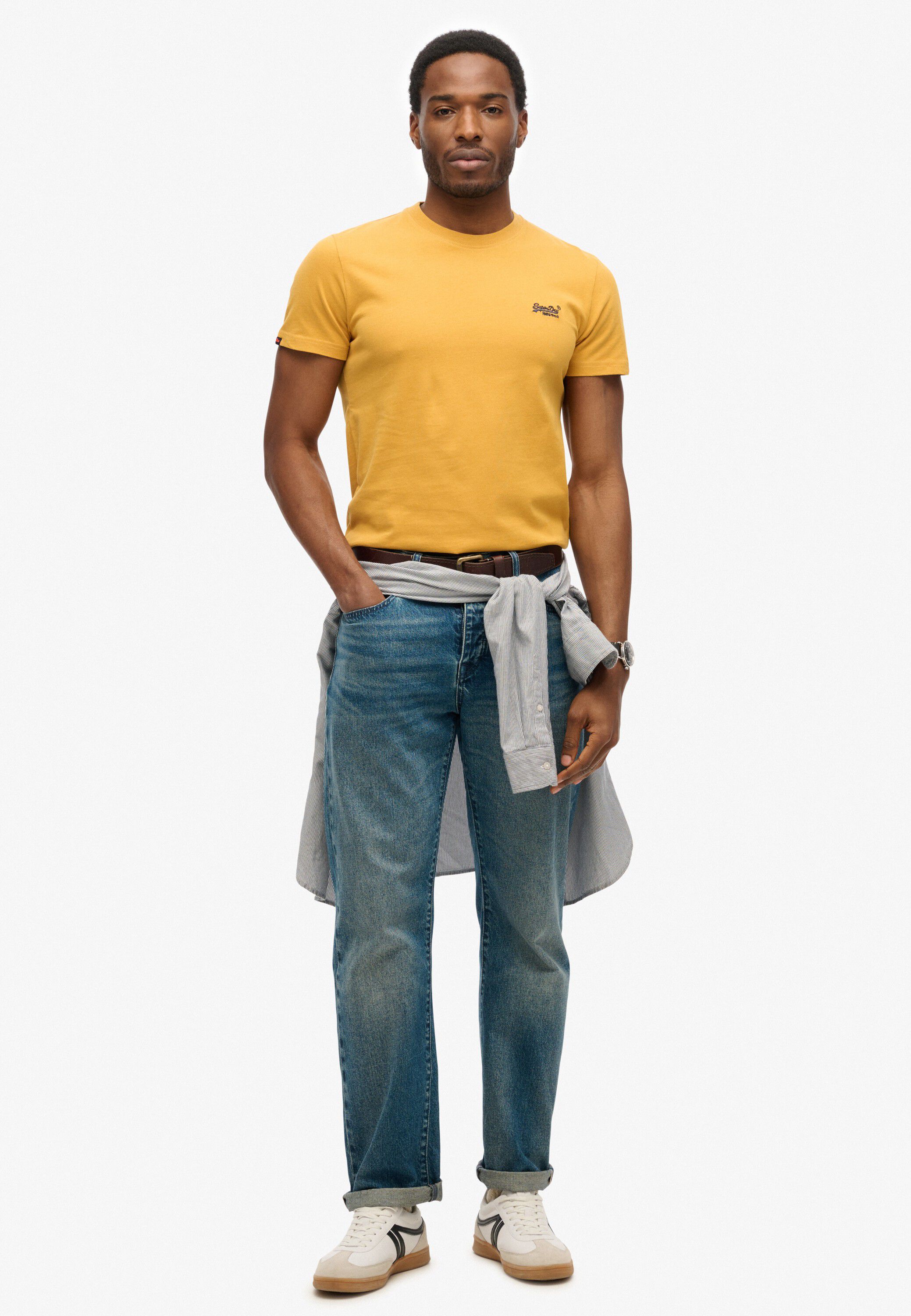 ESSENTIAL LOGO EMB TEE