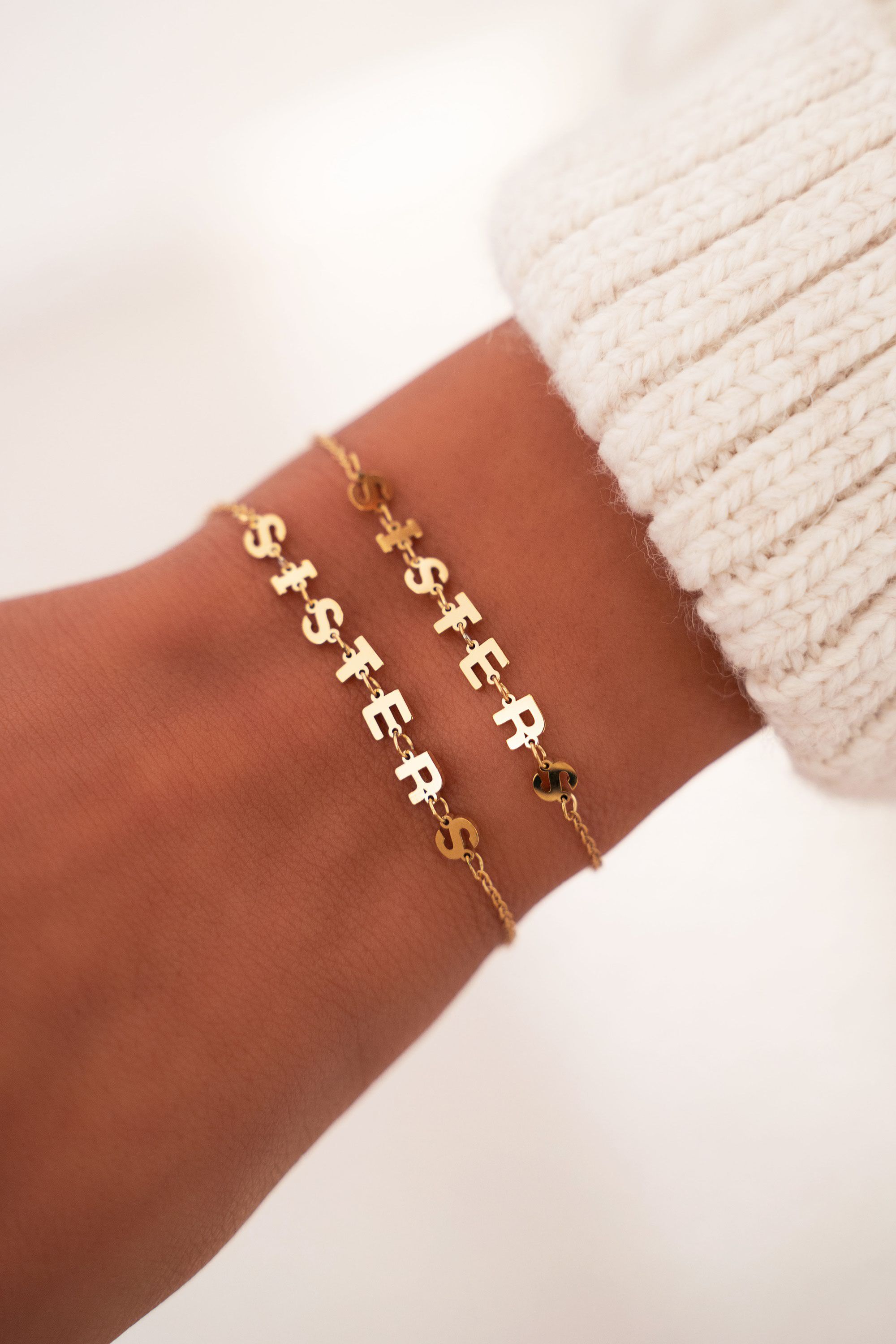 Bracelet sisters