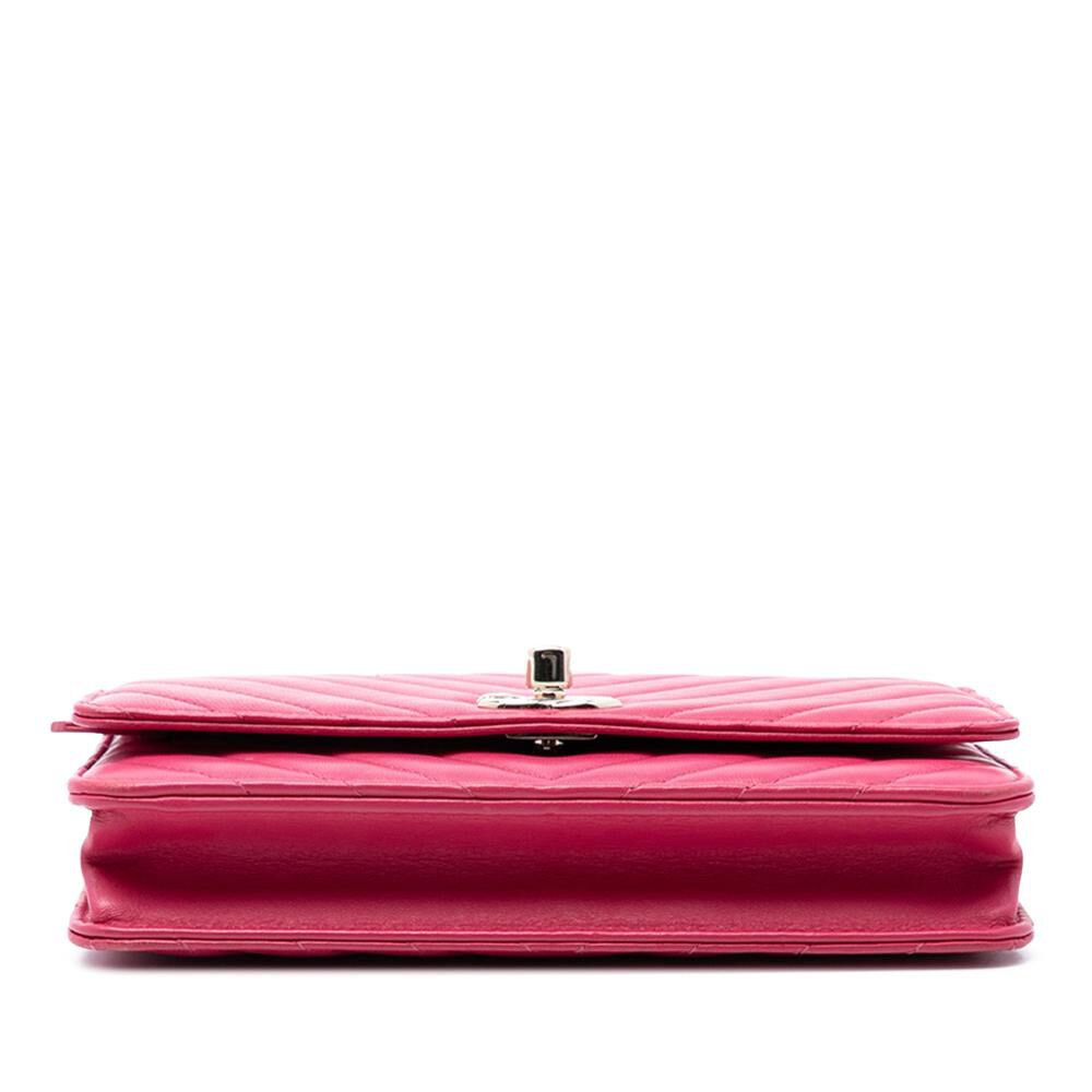 Chanel Wallet On Chain