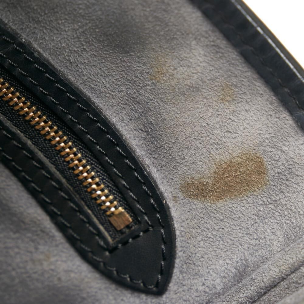 Louis Vuitton Bucket Bag