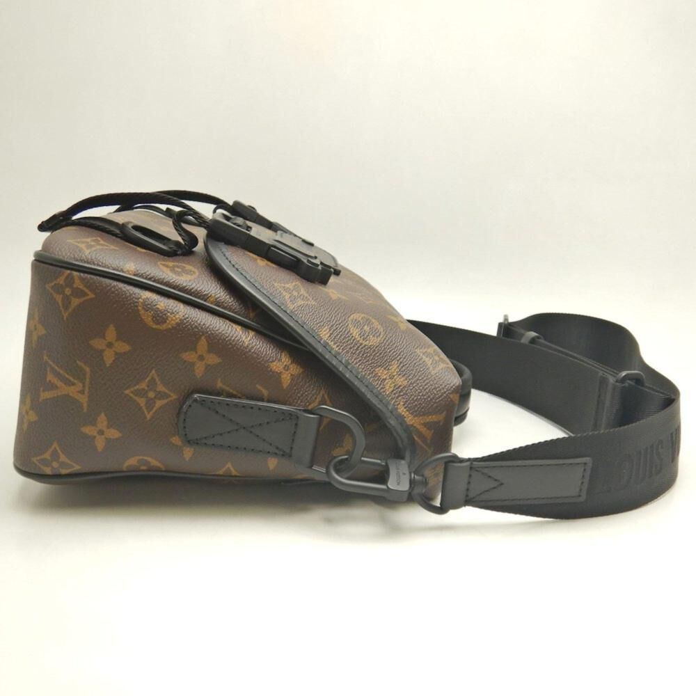Louis Vuitton Messenger