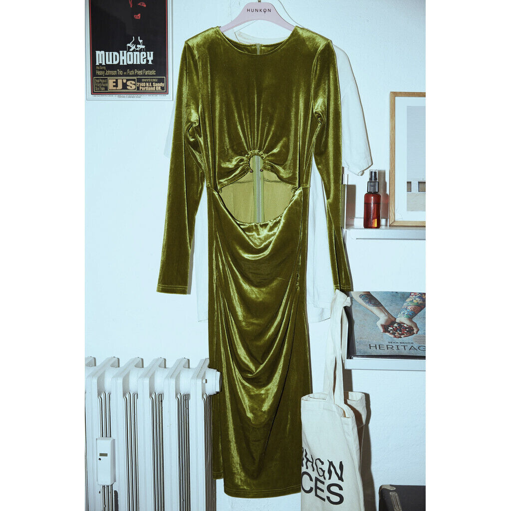 Saga velour dress