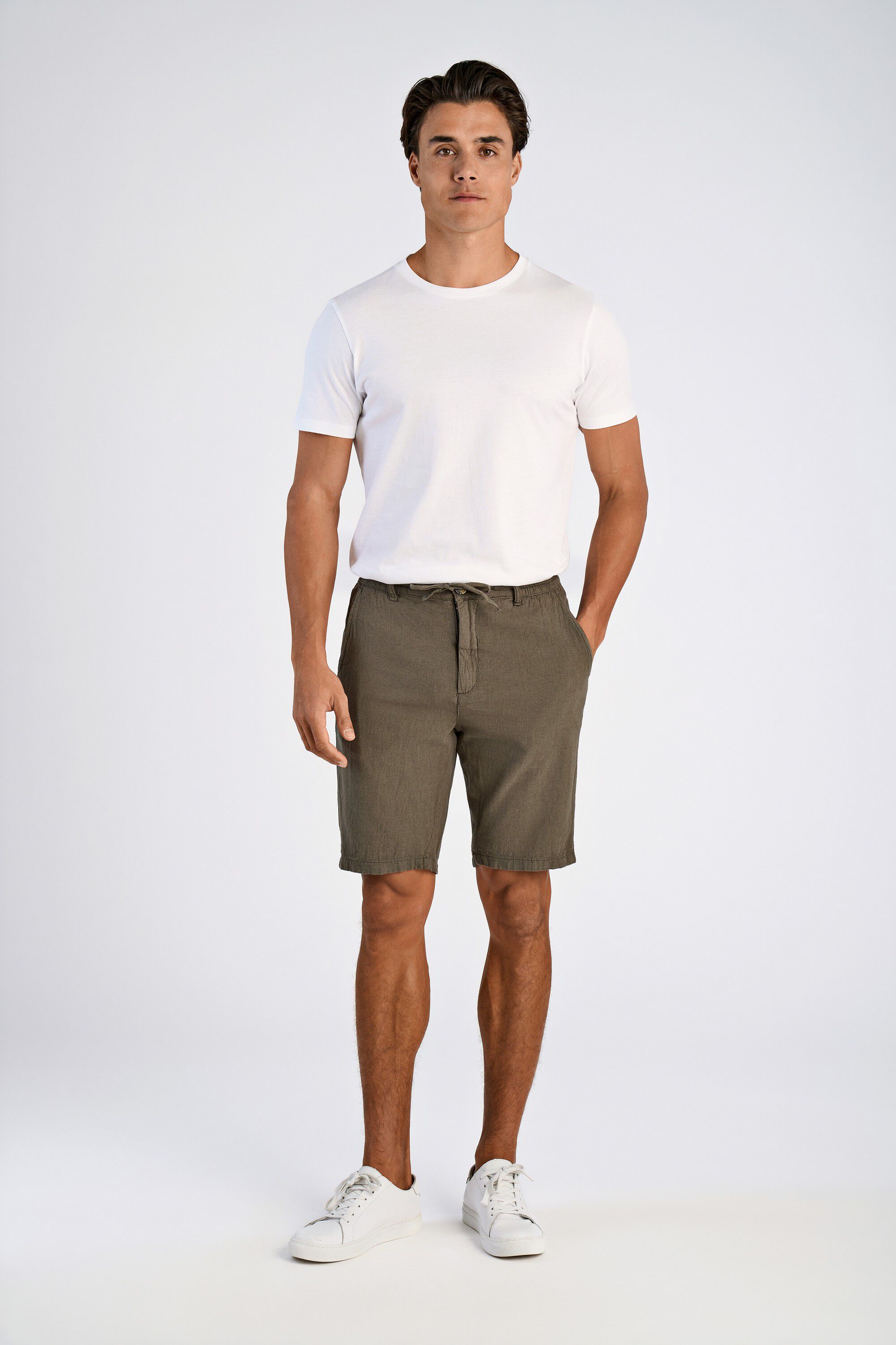 Linen shorts