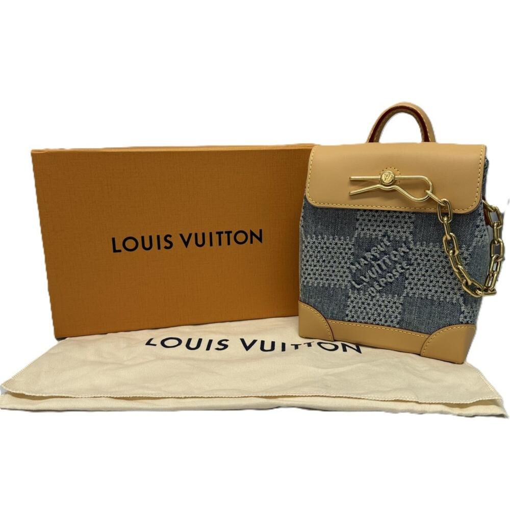 Louis Vuitton Shoulder Bags