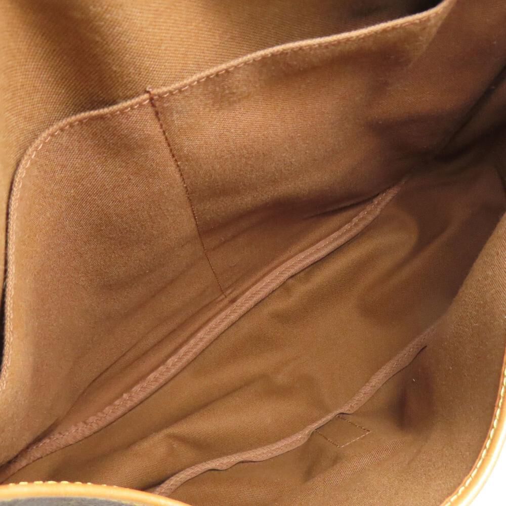 Louis Vuitton Saumur