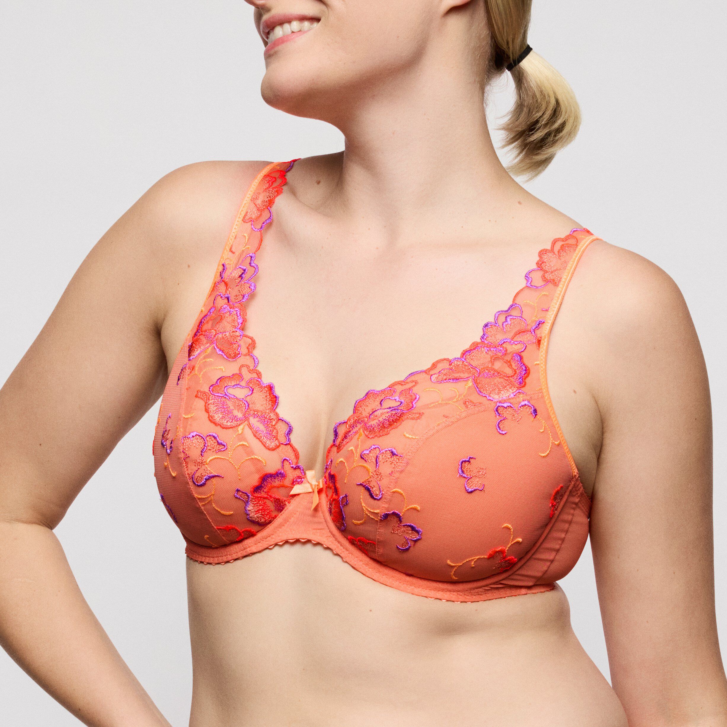Devdaha half padded plunge bra