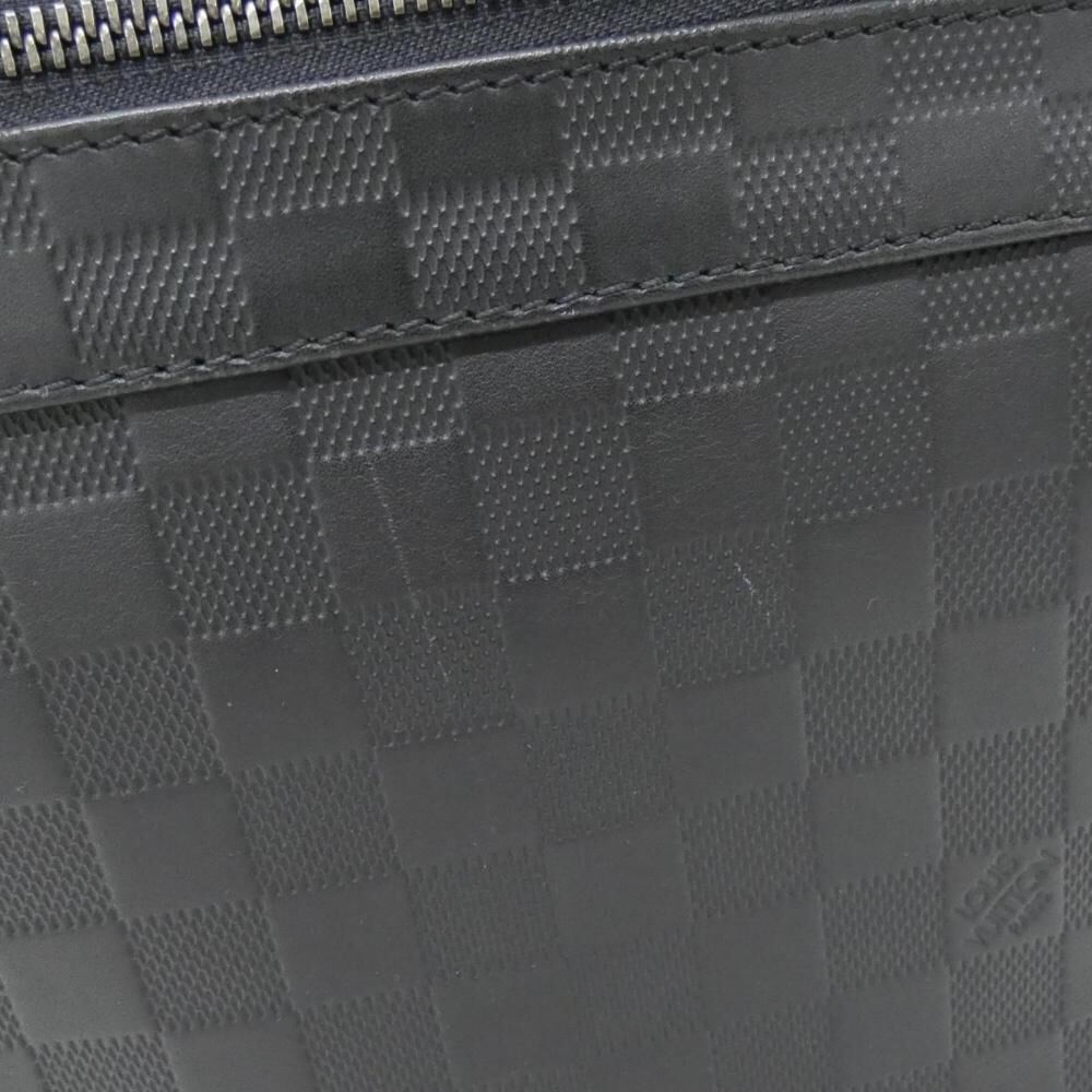 Louis Vuitton District