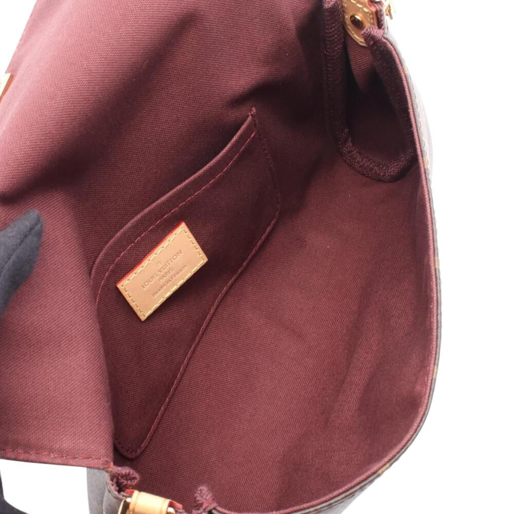 Louis Vuitton Favorite