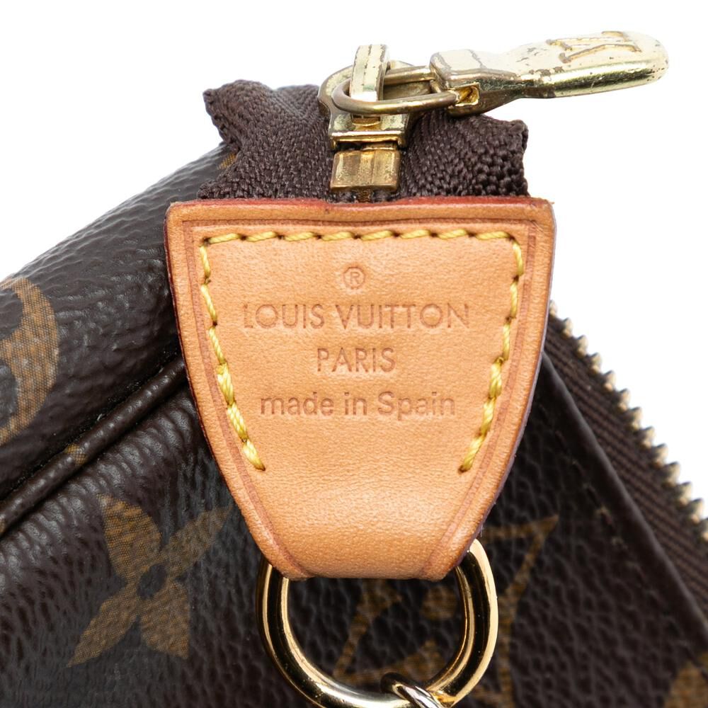 Louis Vuitton Pochette Accessoires