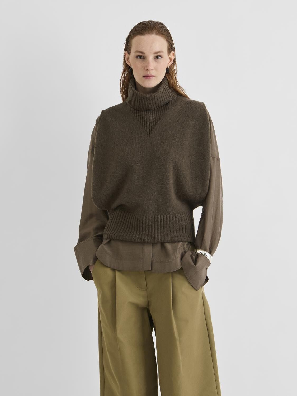 Roucleo Roll Neck Knit Vest/Pf