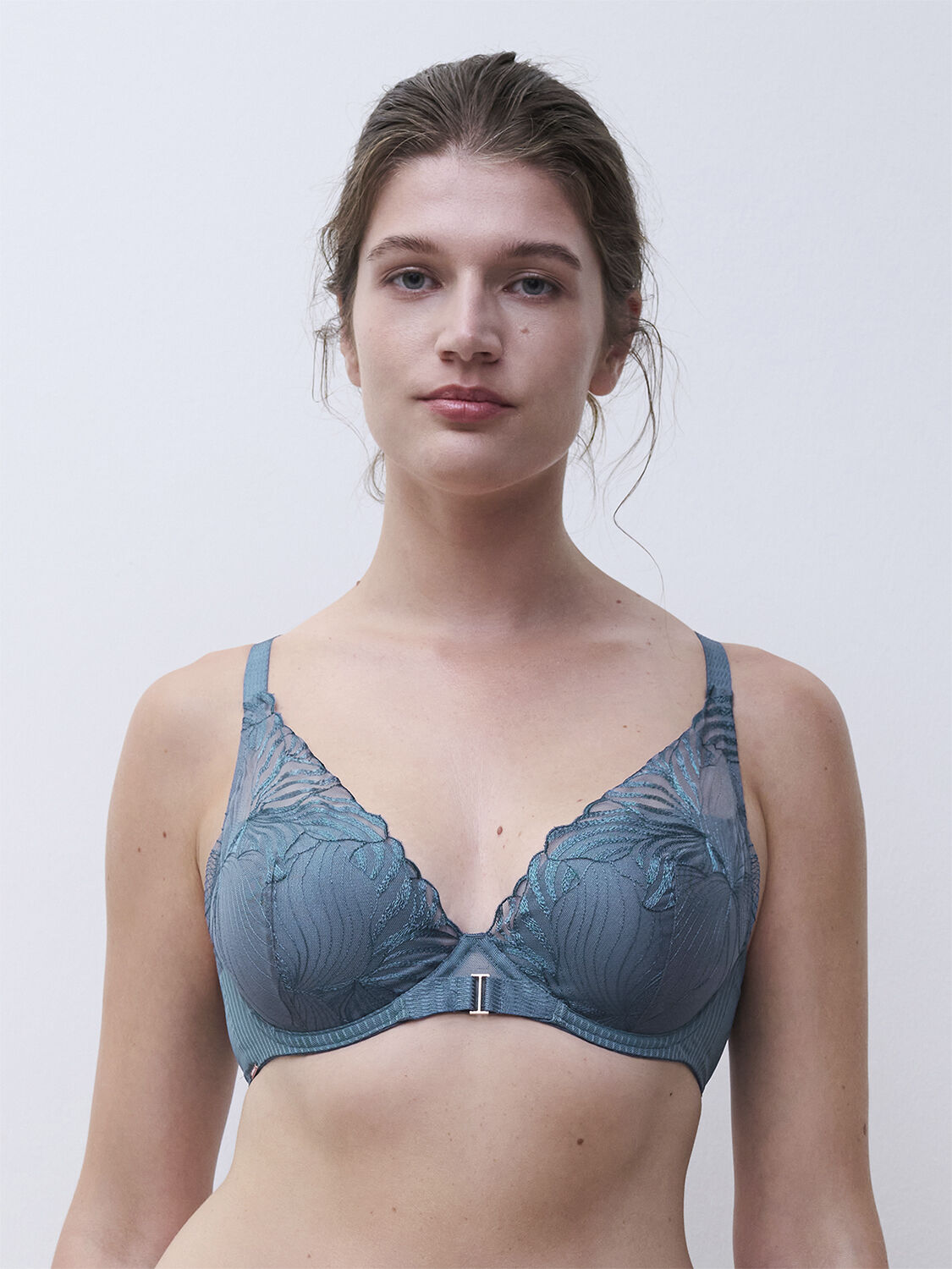 Legend T-shirt Plunge Bra