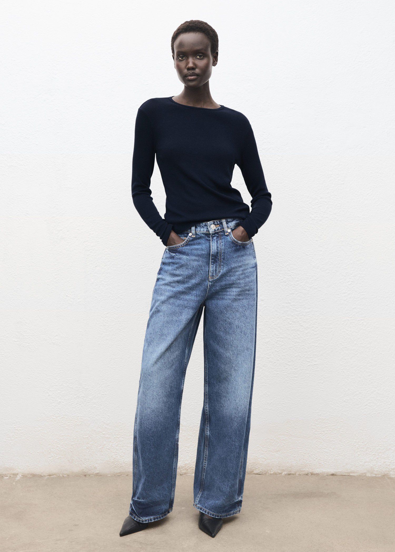 Ribbed long-sleeved t-shirt