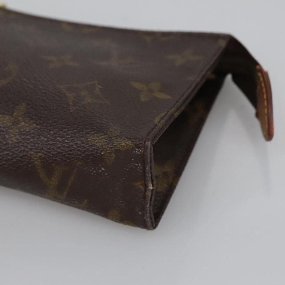 Louis Vuitton Poche Toilette