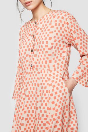 COLOUR DREAM & DOMINO