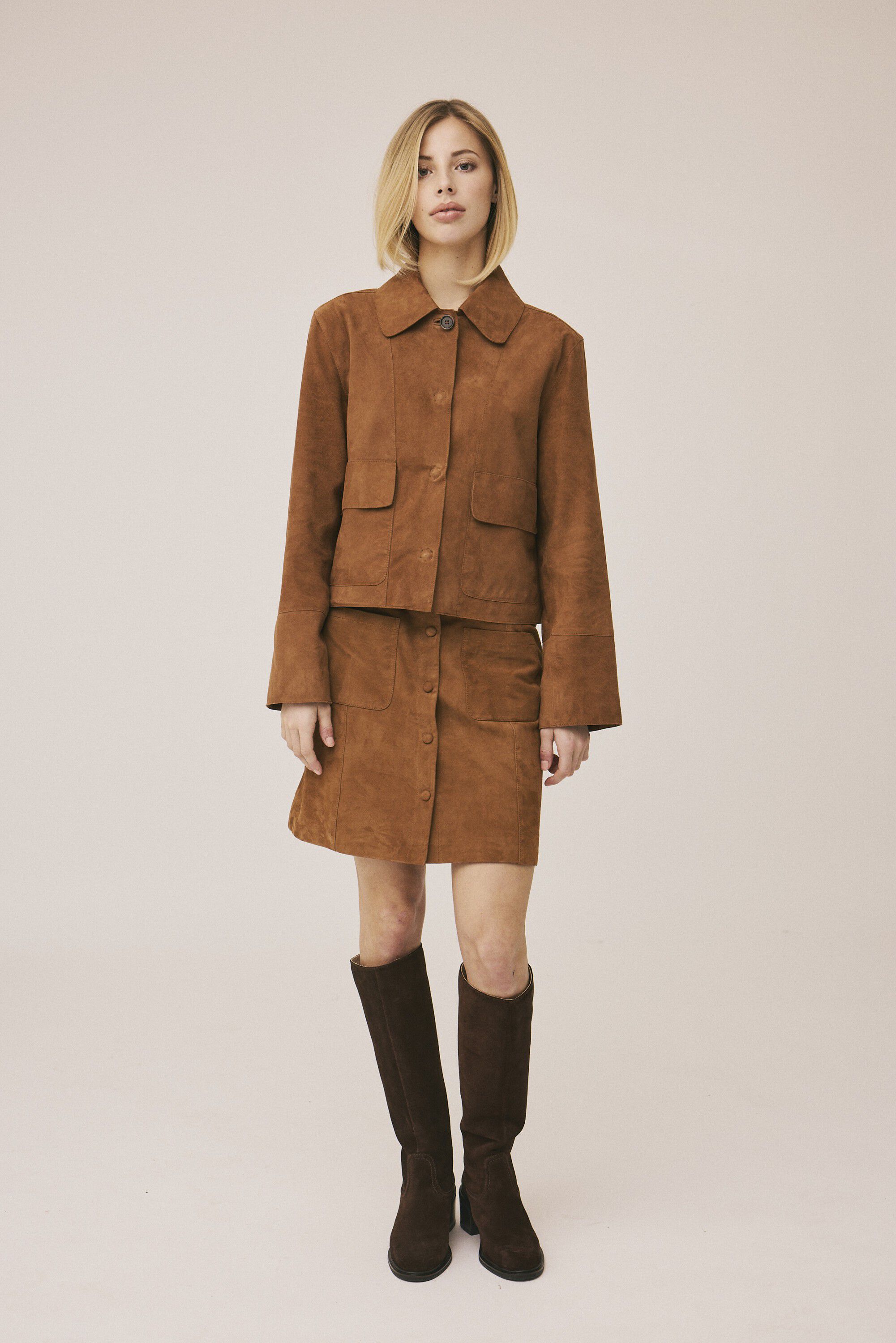 Esi 7 Jacket - 100% Suede LWG