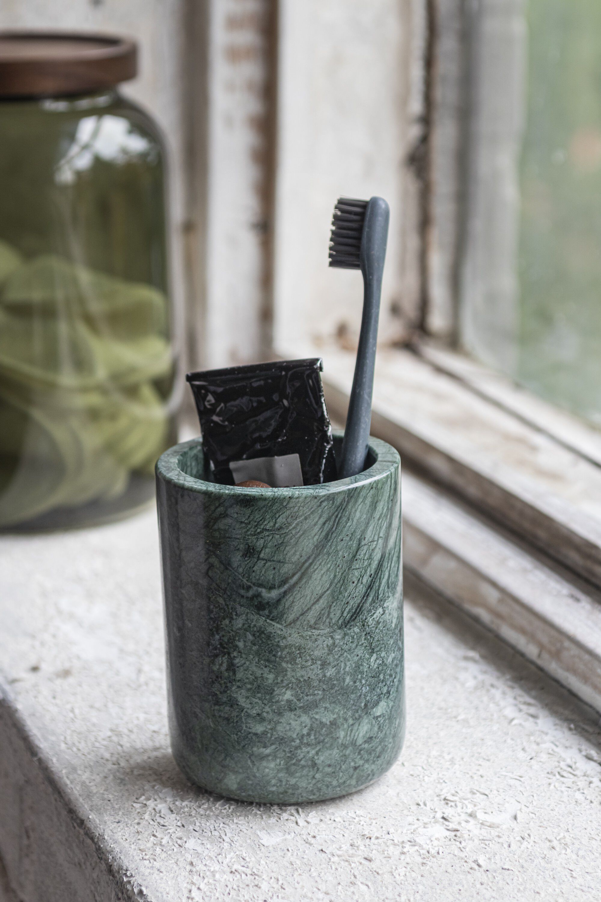 MARBLE toothbrush holder