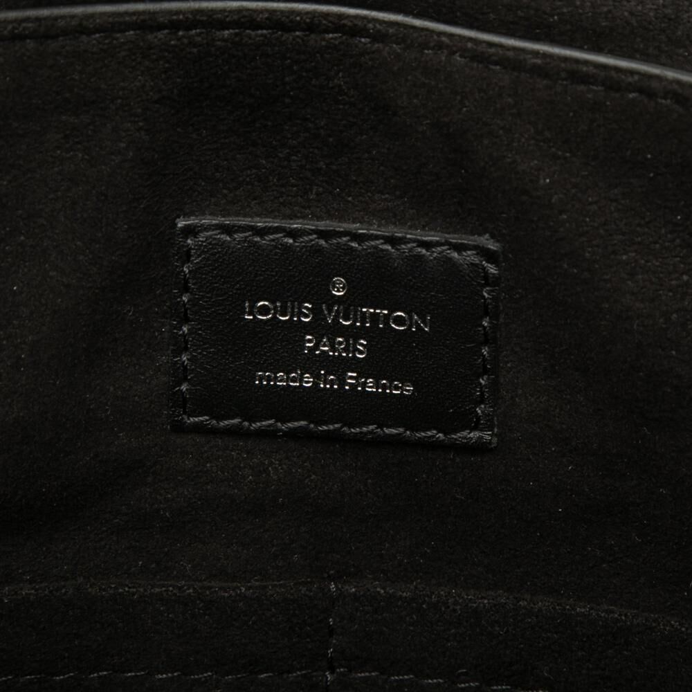 Louis Vuitton Messenger
