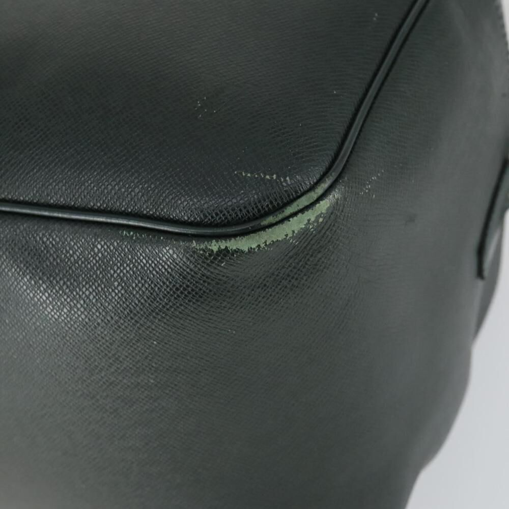 Louis Vuitton Taiga Kendall