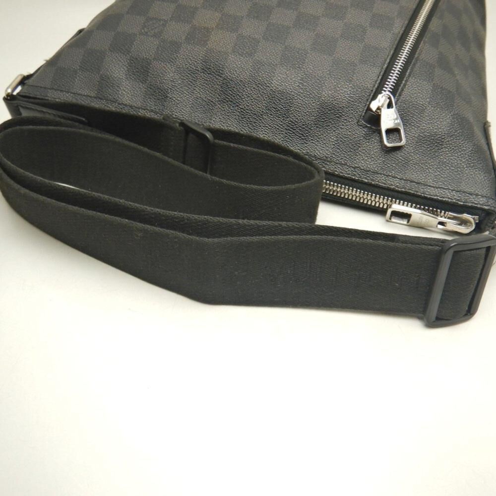 Louis Vuitton Shoulder Bags