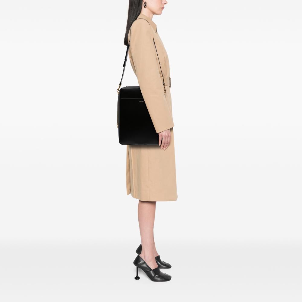 Yves Saint Laurent Shoulder Bag