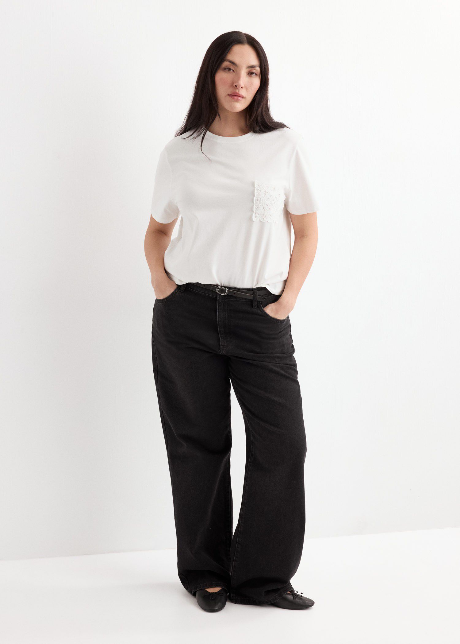 Embroidered cotton T-shirt