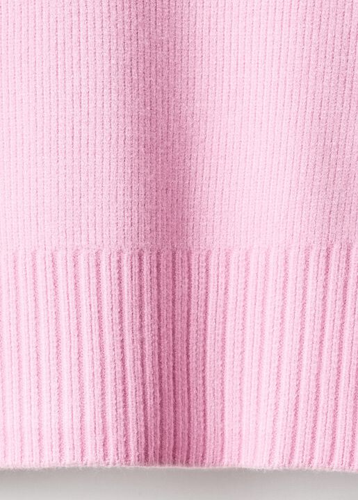 High collar sweater
