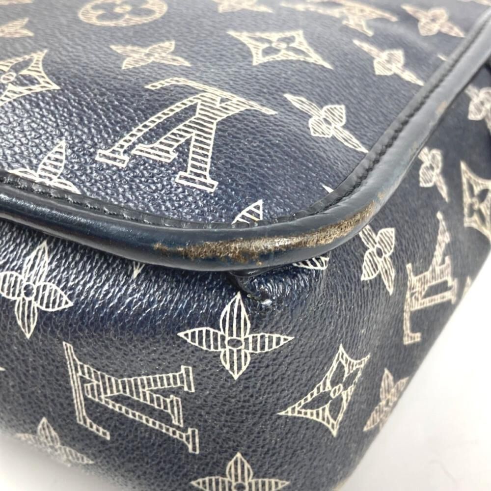 Louis Vuitton Crossbody Bag