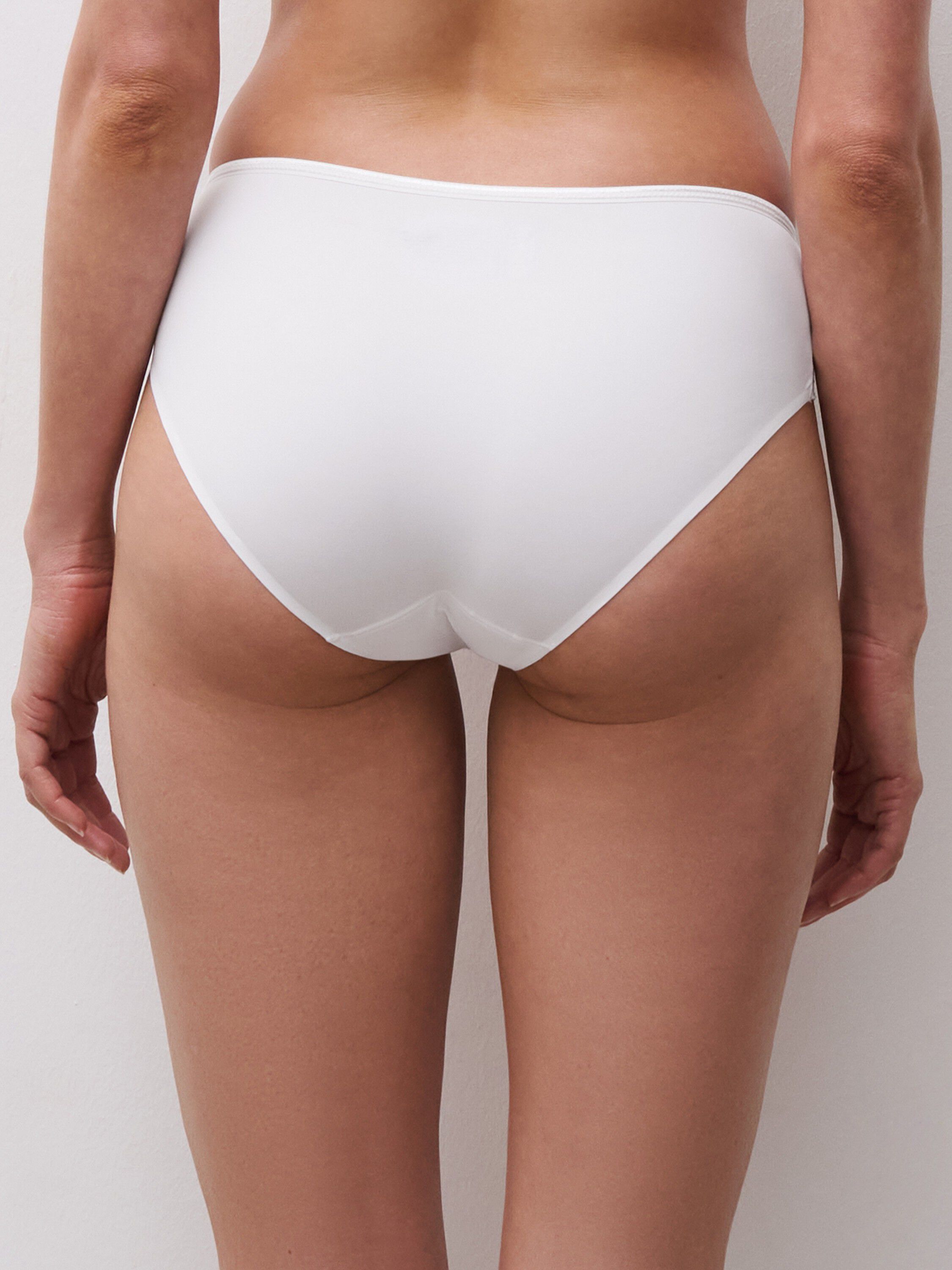 Emma Brief