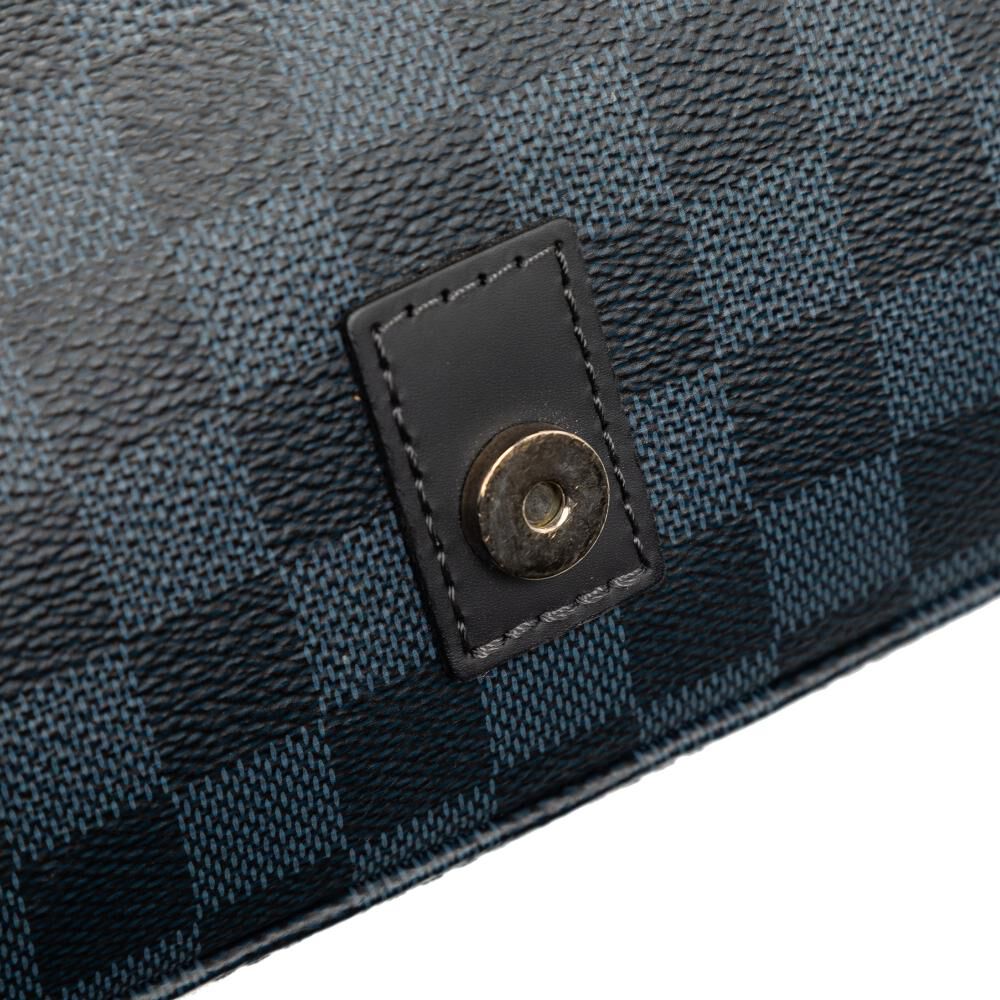 Louis Vuitton Messenger