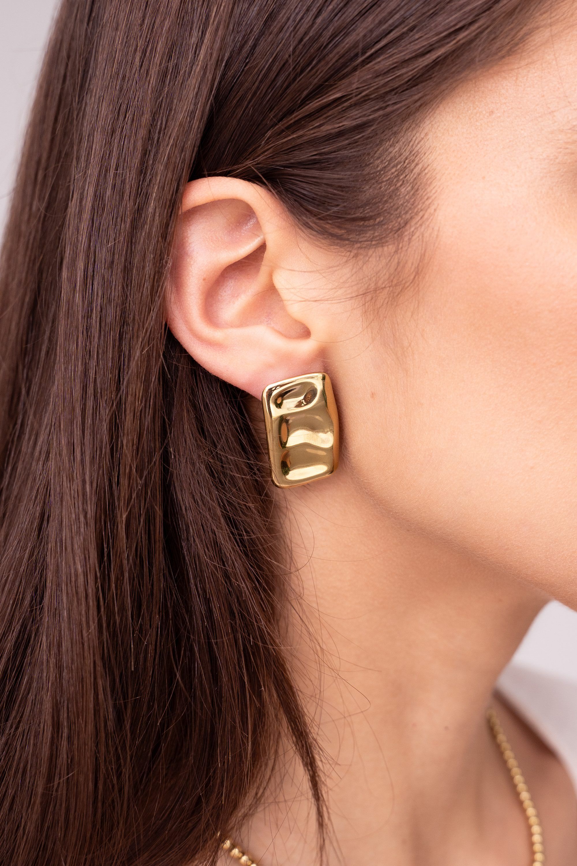 Earring square vintage studs