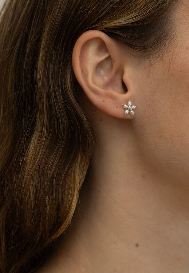 Pearl Signature Stud