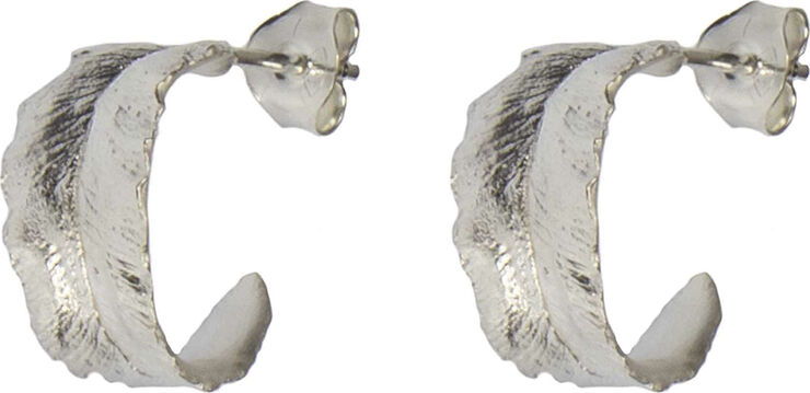 Small leaf earrings