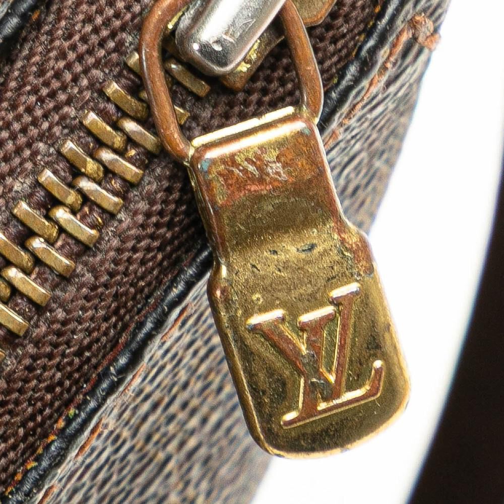 Louis Vuitton Shoulder Bags