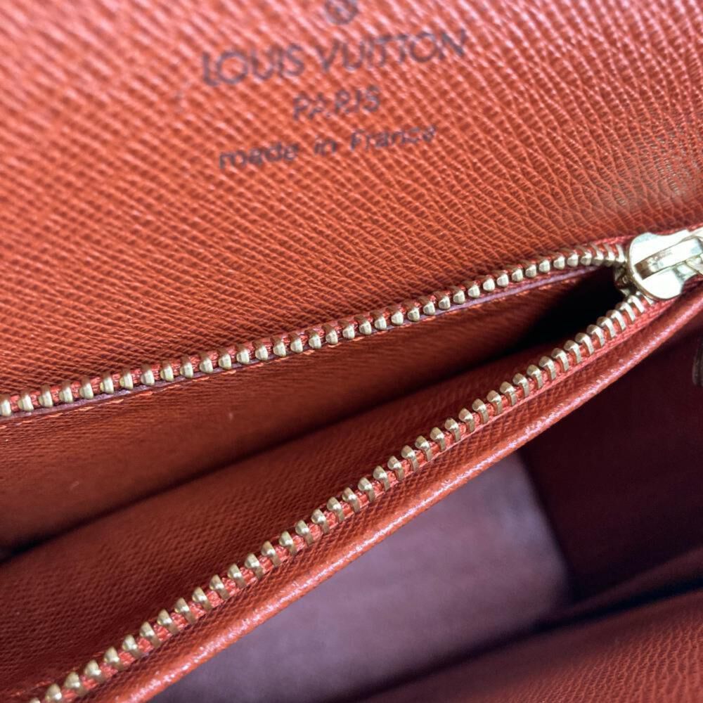 Louis Vuitton Tribeca