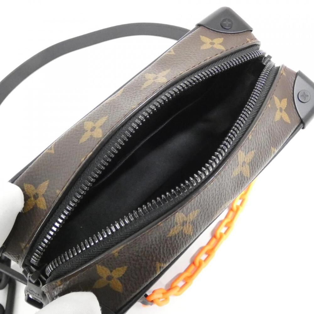 Louis Vuitton Shoulder Bags