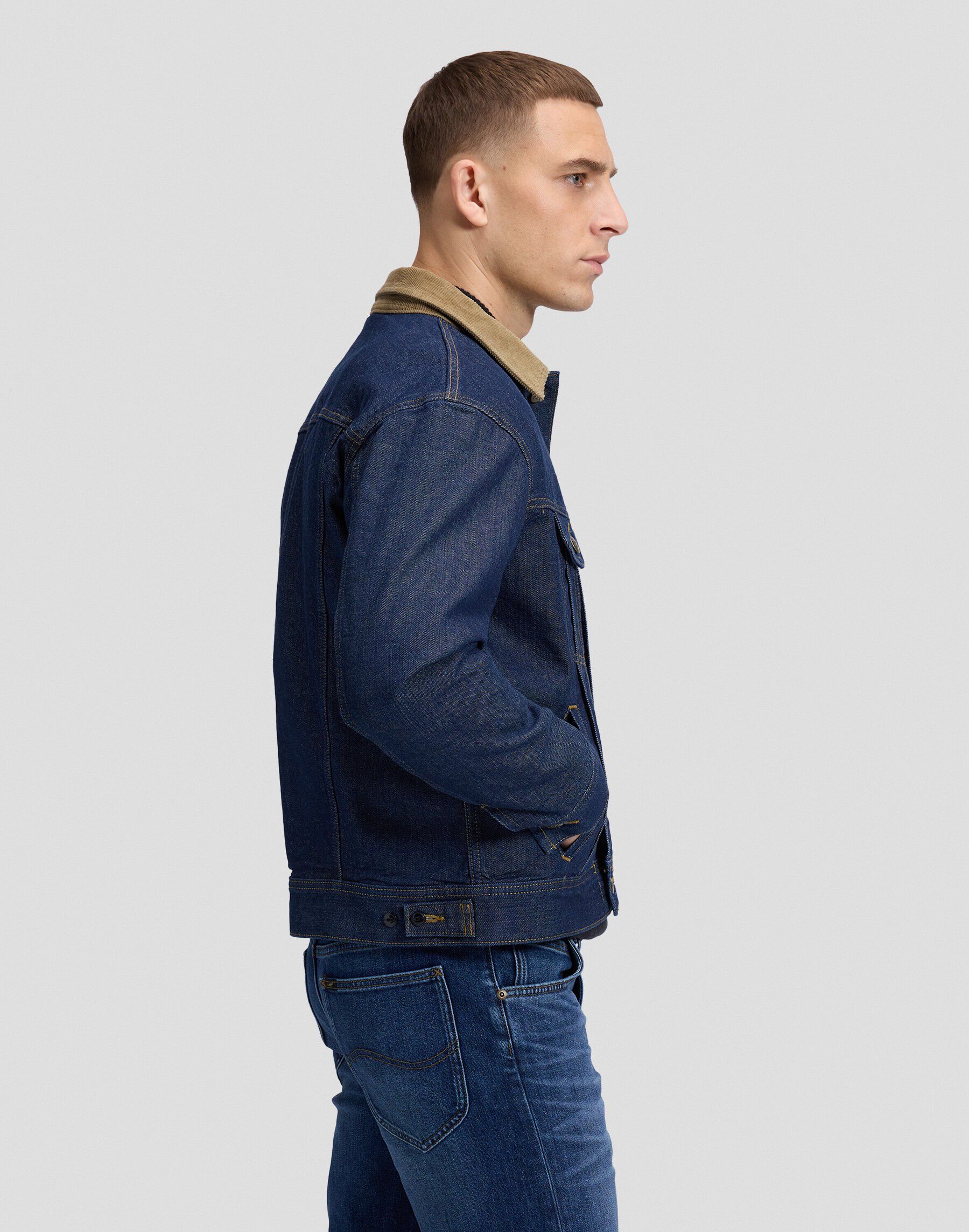 STORM_RIDER_JACKET BRAND_LOYAL