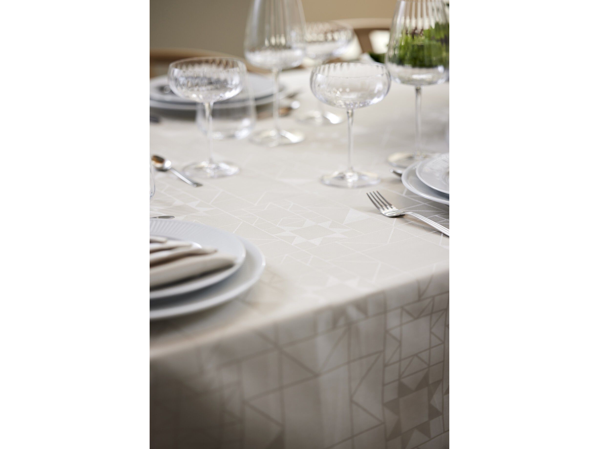 Duk 140x320 Star Damast Beige