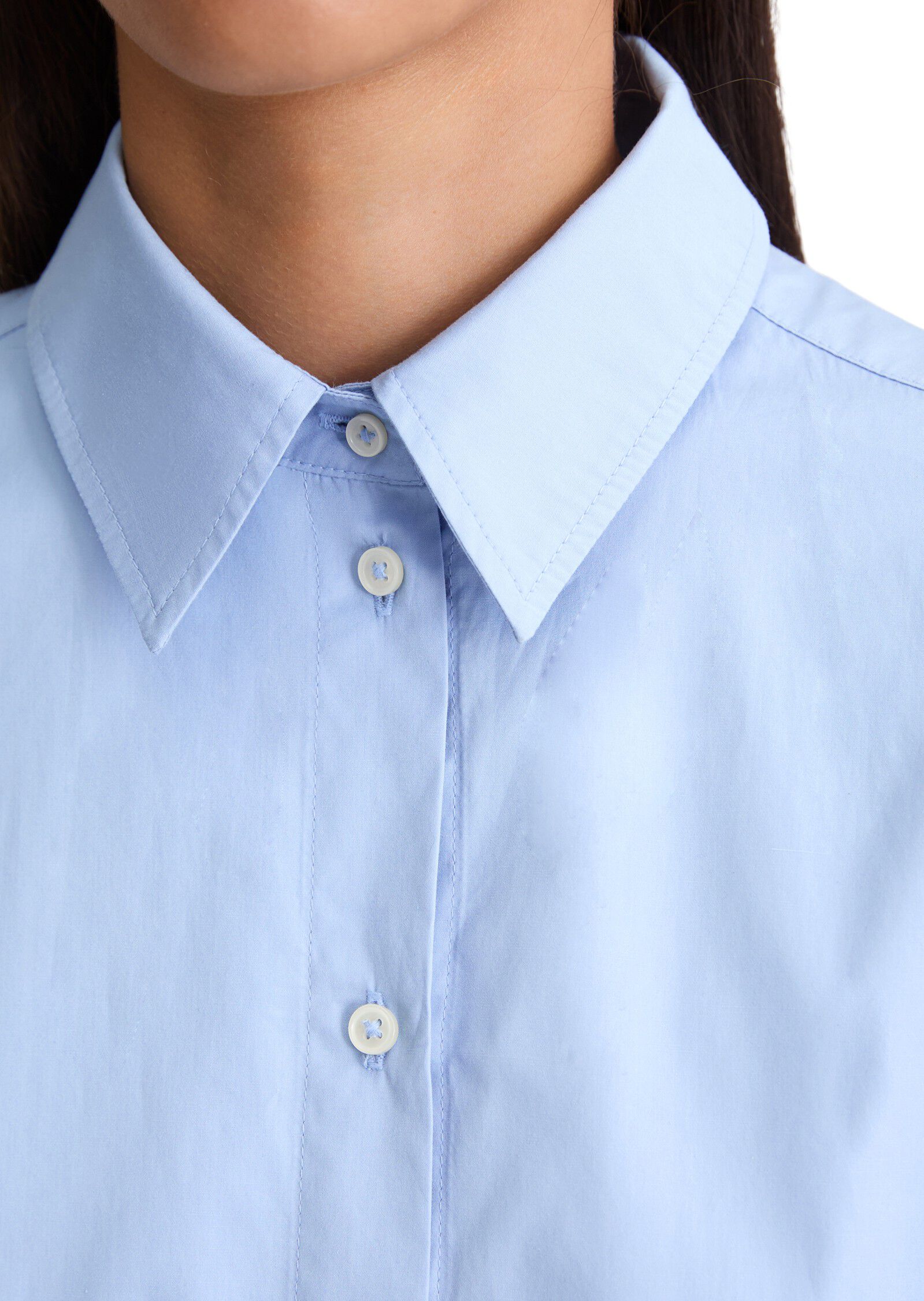 Blouse, fitted shape, kent collar,