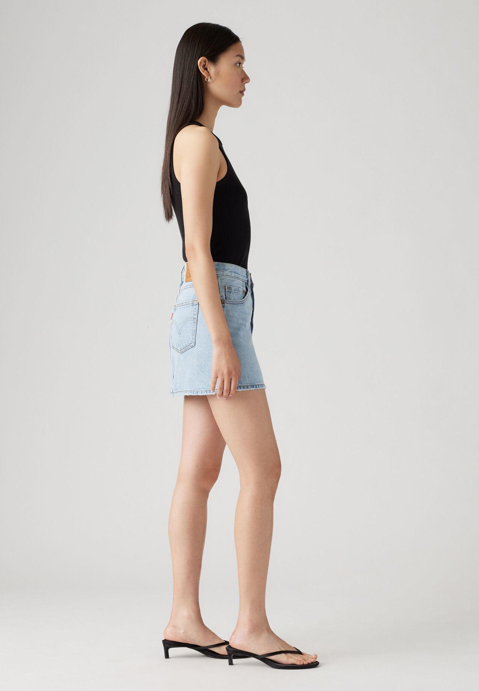 ICON SKIRT FRONT AND CENTER