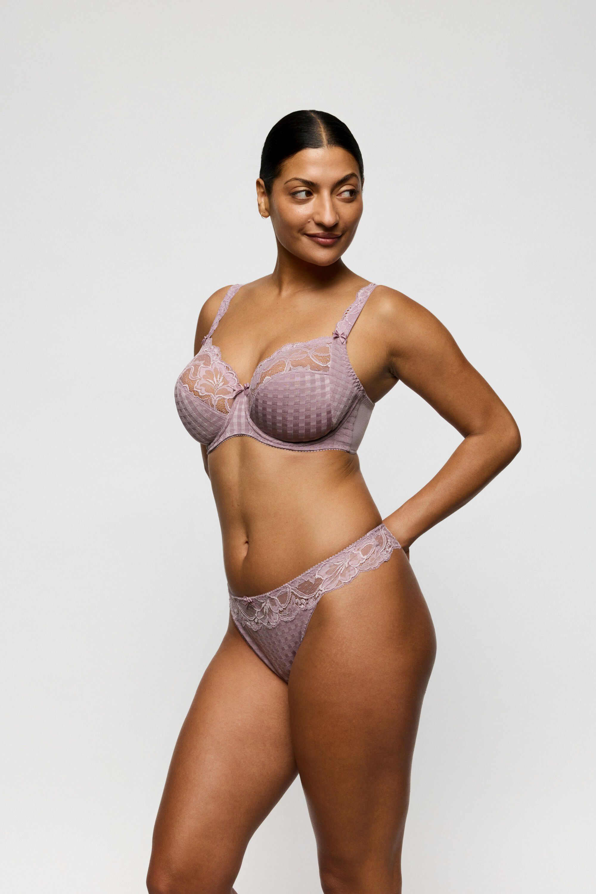 Madison full cup bra