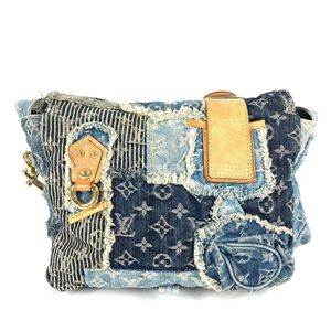 Louis Vuitton Messenger