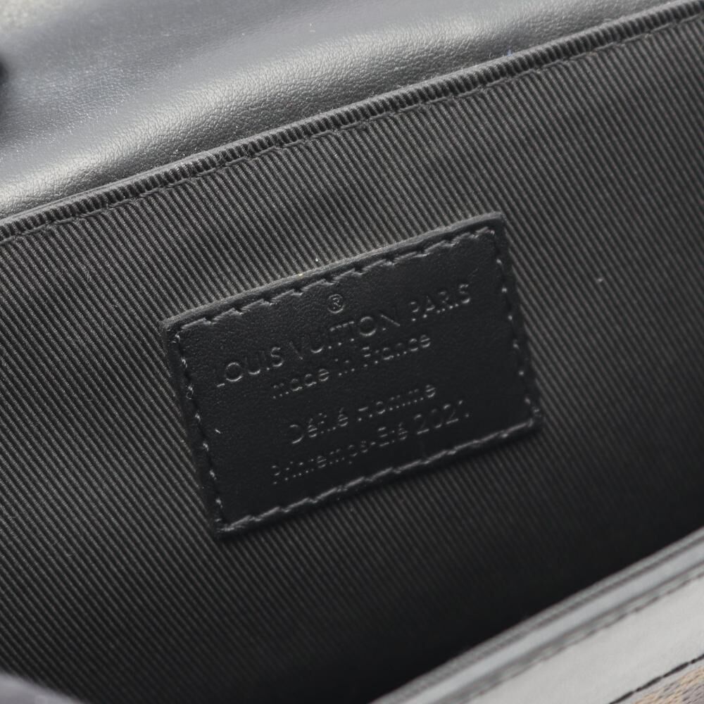 Louis Vuitton Shoulder Bags