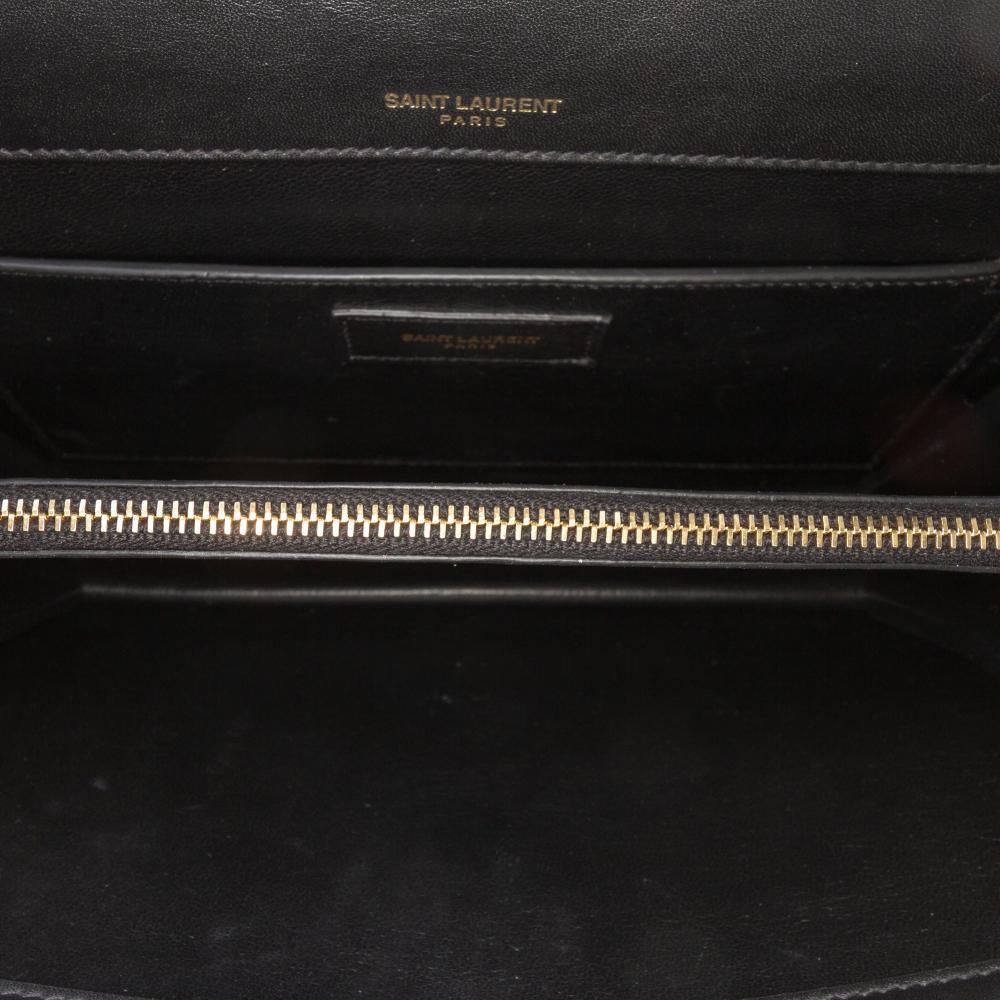 Yves Saint Laurent Shoulder Bag