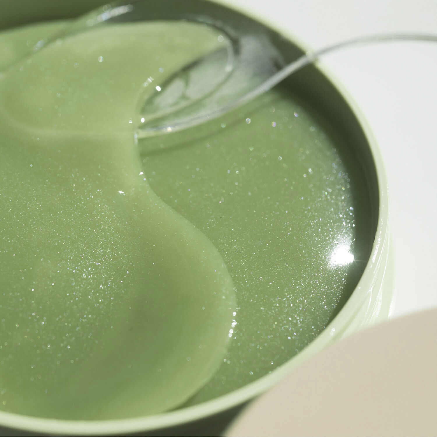 DetoxifEYE - Smoothing patches for the eyes