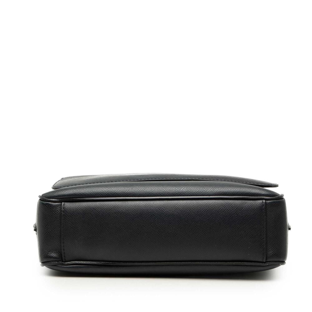 Louis Vuitton Crossbody Bag