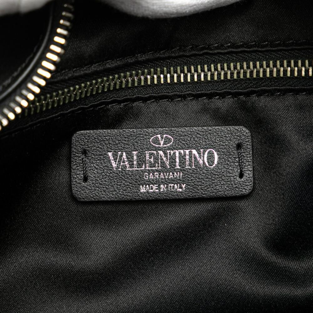 Valentino Pouch