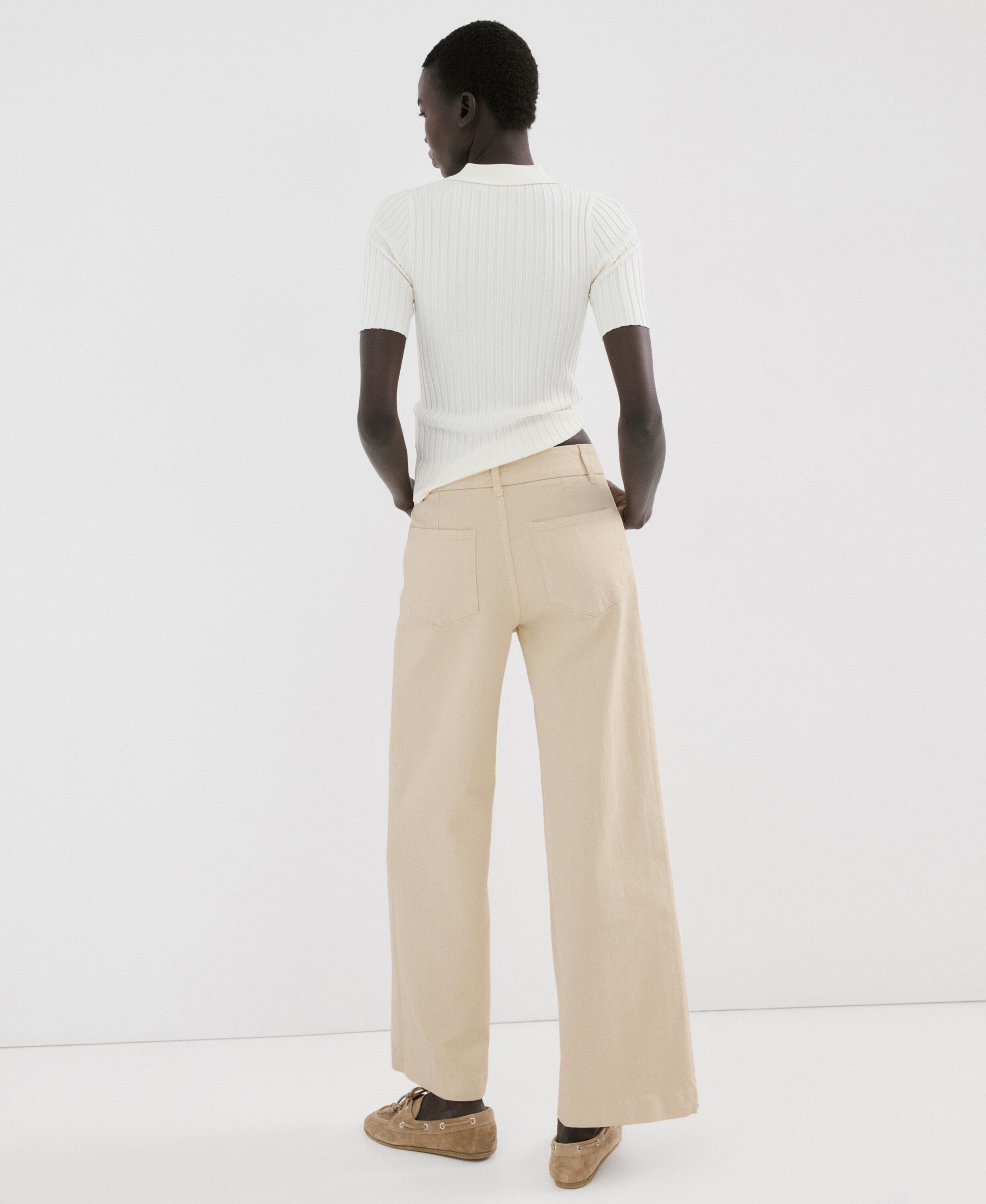 High-waisted wide leg jeans with st