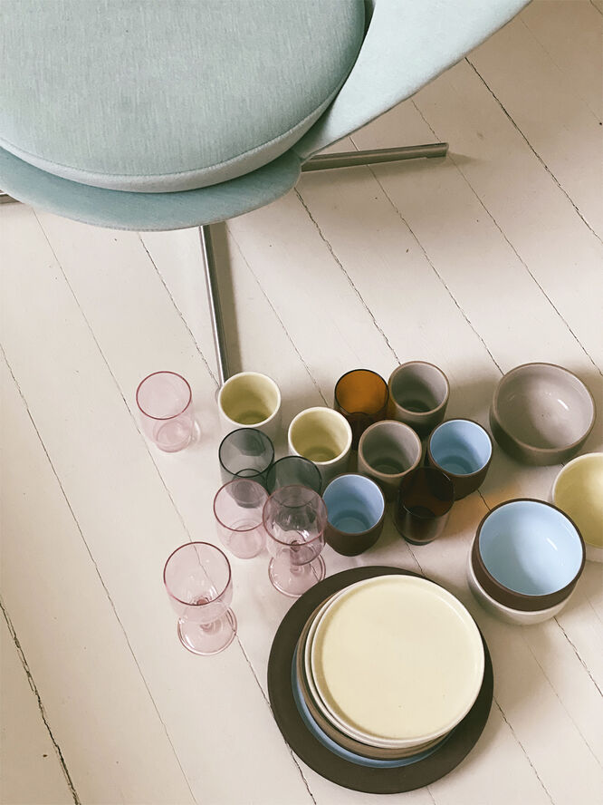 CUP, TALL, 2 PCS, CLAY IVORY, GLAZE LIGHT YELLOW, 75100IY